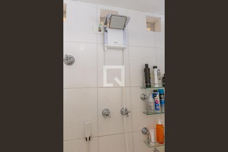 Casa à venda com 220m², 3 quartos e 2 vagas Casa à venda com 220m², 3 quartos e 2 vagasBanheiro Social