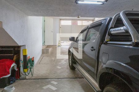 Casa à venda com 220m², 3 quartos e 2 vagas Casa à venda com 220m², 3 quartos e 2 vagasGaragem