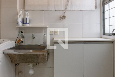 Casa à venda com 220m², 3 quartos e 2 vagas Casa à venda com 220m², 3 quartos e 2 vagasÁrea de Serviço