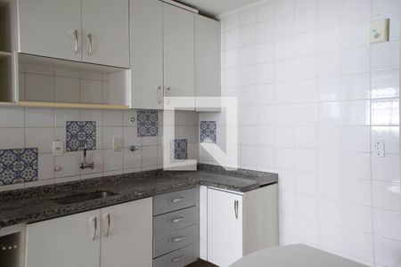 Apartamento à venda com 185m², 4 quartos e 2 vagas Apartamento à venda com 185m², 4 quartos e 2 vagasCozinha