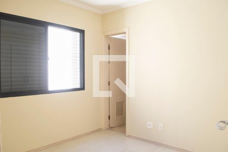 Apartamento à venda com 185m², 4 quartos e 2 vagas Apartamento à venda com 185m², 4 quartos e 2 vagasQuarto