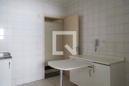 Apartamento à venda com 185m², 4 quartos e 2 vagas Apartamento à venda com 185m², 4 quartos e 2 vagasCozinha