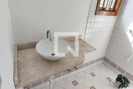 Casa à venda com 120m², 3 quartos e 2 vagas Casa à venda com 120m², 3 quartos e 2 vagasBanheiro da Suíte