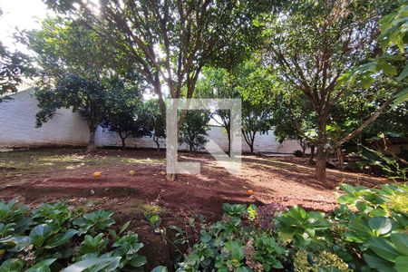 Casa à venda com 120m², 3 quartos e 2 vagas Casa à venda com 120m², 3 quartos e 2 vagasPátio