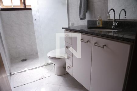 Casa à venda com 154m², 3 quartos e 4 vagasBanheiro Social