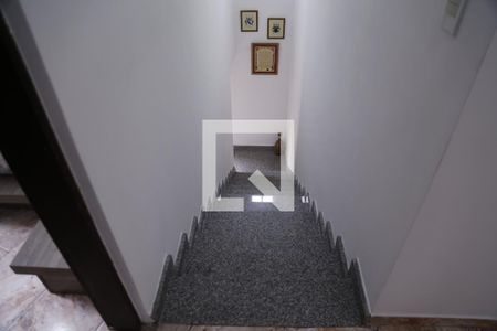 Casa à venda com 154m², 3 quartos e 4 vagasEscada