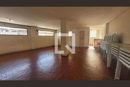 Apartamento à venda com 65m², 2 quartos e 1 vaga Apartamento à venda com 65m², 2 quartos e 1 vagaÁrea comum - Salão de festas