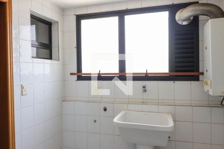 Apartamento para alugar com 147m², 4 quartos e 2 vagas Apartamento para alugar com 147m², 4 quartos e 2 vagasLavanderia