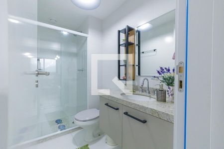 Apartamento à venda com 165m², 4 quartos e 2 vagas Apartamento à venda com 165m², 4 quartos e 2 vagasBanheiro 1