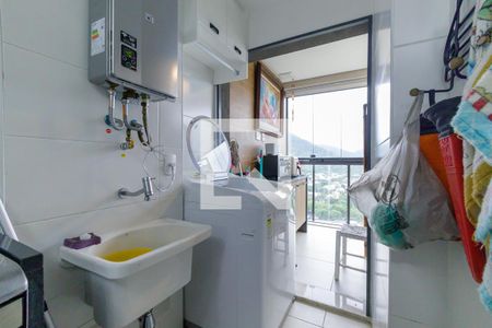 Apartamento à venda com 165m², 4 quartos e 2 vagas Apartamento à venda com 165m², 4 quartos e 2 vagasÁrea de Serviço