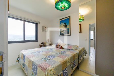 Apartamento à venda com 165m², 4 quartos e 2 vagas Apartamento à venda com 165m², 4 quartos e 2 vagasSuíte