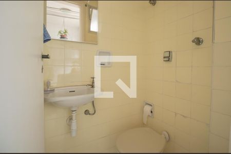 Apartamento à venda com 110m², 3 quartos e 1 vaga Apartamento à venda com 110m², 3 quartos e 1 vagaBanheiro de Serviço
