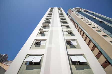 Apartamento à venda com 110m², 3 quartos e 1 vaga Apartamento à venda com 110m², 3 quartos e 1 vagaFachada