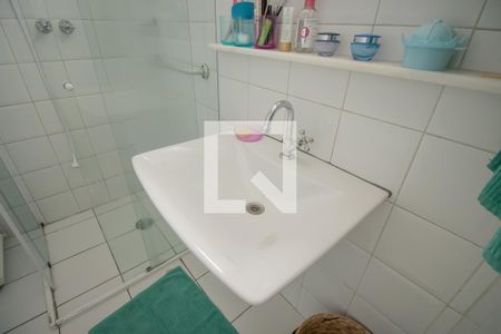 Apartamento à venda com 110m², 3 quartos e 1 vaga Apartamento à venda com 110m², 3 quartos e 1 vagaBanheiro da Suíte