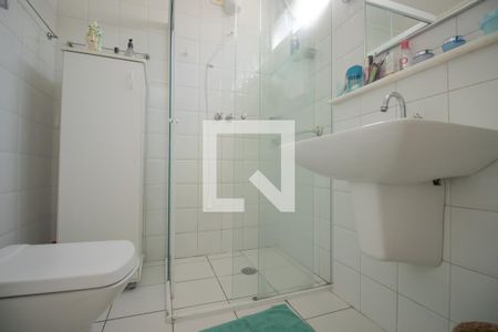 Apartamento à venda com 110m², 3 quartos e 1 vaga Apartamento à venda com 110m², 3 quartos e 1 vagaBanheiro da Suíte
