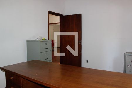 Casa para alugar com 361m², 5 quartos e 3 vagasEscritório