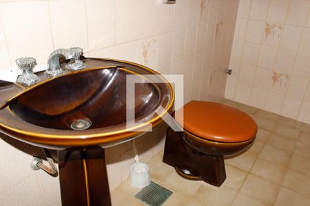 Casa para alugar com 361m², 5 quartos e 3 vagasLavabo