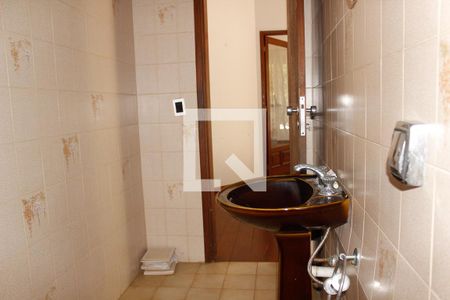 Casa para alugar com 361m², 5 quartos e 3 vagasLavabo