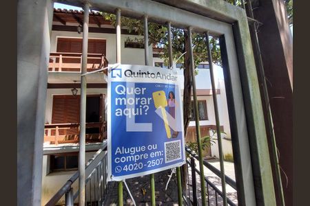 Casa para alugar com 361m², 5 quartos e 3 vagasPlaca instalada no portão