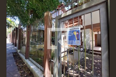 Casa para alugar com 361m², 5 quartos e 3 vagasPlaca instalada no portão