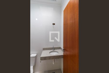 Casa à venda com 120m², 3 quartos e 2 vagas Casa à venda com 120m², 3 quartos e 2 vagasBanheiro da Suíte