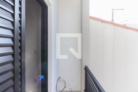 Casa à venda com 120m², 3 quartos e 2 vagas Casa à venda com 120m², 3 quartos e 2 vagasVaranda