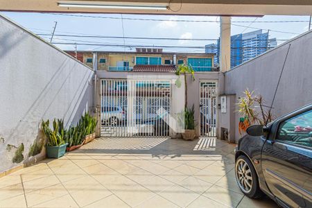 Casa à venda com 150m², 3 quartos e 5 vagas Casa à venda com 150m², 3 quartos e 5 vagasGaragem