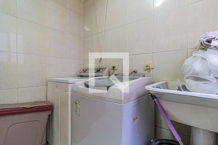 Casa à venda com 150m², 3 quartos e 5 vagas Casa à venda com 150m², 3 quartos e 5 vagasÁrea de Serviço