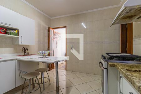 Casa à venda com 150m², 3 quartos e 5 vagas Casa à venda com 150m², 3 quartos e 5 vagasCozinha