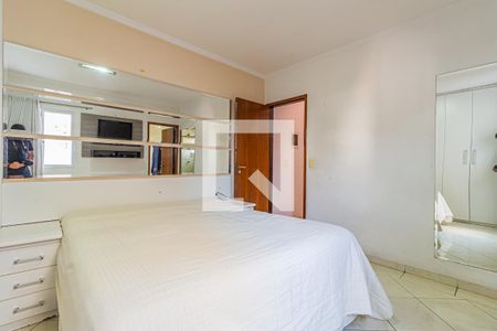 Casa à venda com 150m², 3 quartos e 5 vagas Casa à venda com 150m², 3 quartos e 5 vagasSuite