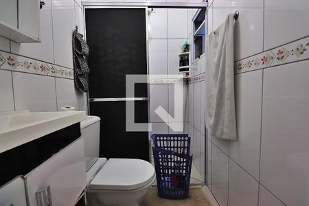 Casa à venda com 125m², 3 quartos e 2 vagasBanheiro da Edícula
