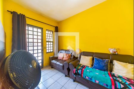 Casa para alugar com 280m², 4 quartos e 2 vagas Casa para alugar com 280m², 4 quartos e 2 vagasSala da casa 2