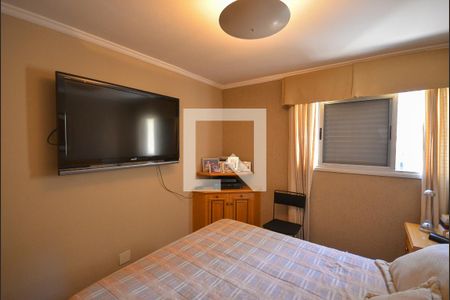 Apartamento à venda com 270m², 3 quartos e 4 vagas Apartamento à venda com 270m², 3 quartos e 4 vagasQuarto 2