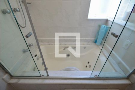 Apartamento à venda com 270m², 3 quartos e 4 vagas Apartamento à venda com 270m², 3 quartos e 4 vagasSuite Quarto 2