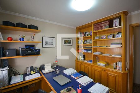 Apartamento à venda com 270m², 3 quartos e 4 vagas Apartamento à venda com 270m², 3 quartos e 4 vagasQuarto 1