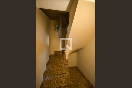 Apartamento à venda com 270m², 3 quartos e 4 vagas Apartamento à venda com 270m², 3 quartos e 4 vagasCirculação