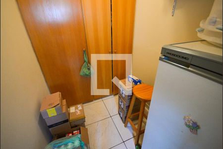 Apartamento à venda com 270m², 3 quartos e 4 vagas Apartamento à venda com 270m², 3 quartos e 4 vagasQuarto de Serviço