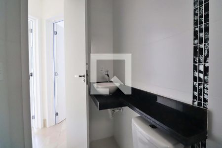 Apartamento à venda com 43m², 2 quartos e 1 vagaBanheiro Social