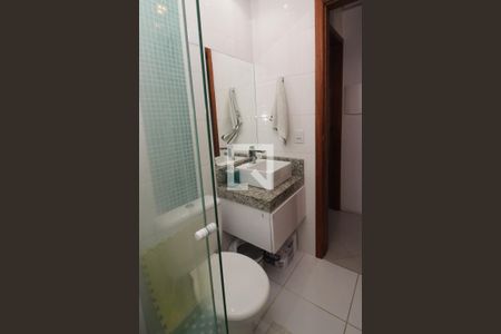 Casa de condomínio à venda com 137m², 3 quartos e 2 vagas Casa de condomínio à venda com 137m², 3 quartos e 2 vagasBanheiro Social