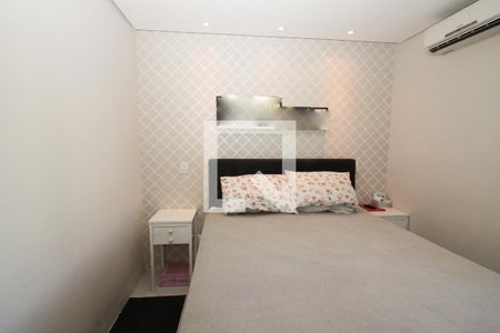 Casa de condomínio à venda com 137m², 3 quartos e 2 vagas Casa de condomínio à venda com 137m², 3 quartos e 2 vagasQuarto Suíte