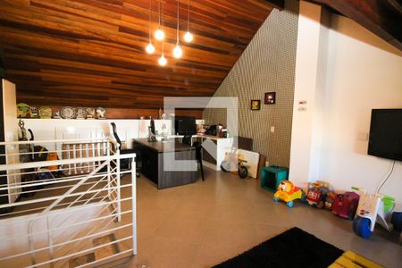 Casa de condomínio à venda com 137m², 3 quartos e 2 vagas Casa de condomínio à venda com 137m², 3 quartos e 2 vagasSotão da Casa