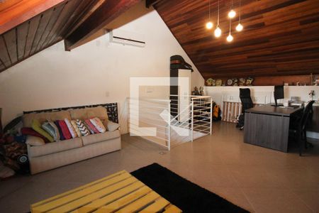 Casa de condomínio à venda com 137m², 3 quartos e 2 vagas Casa de condomínio à venda com 137m², 3 quartos e 2 vagasSotão da Casa