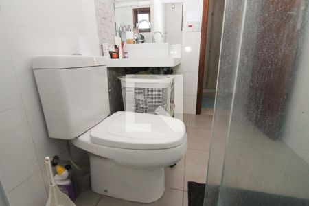 Casa de condomínio à venda com 137m², 3 quartos e 2 vagas Casa de condomínio à venda com 137m², 3 quartos e 2 vagasBanheiro da Suíte