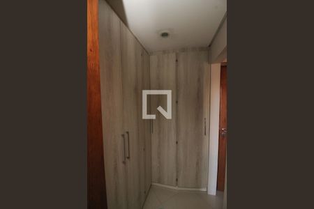 Casa de condomínio à venda com 137m², 3 quartos e 2 vagas Casa de condomínio à venda com 137m², 3 quartos e 2 vagasCloset da suíte