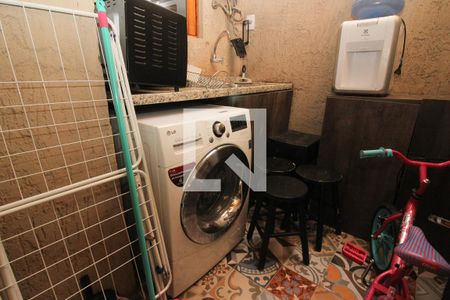 Casa de condomínio à venda com 137m², 3 quartos e 2 vagas Casa de condomínio à venda com 137m², 3 quartos e 2 vagasÁrea de Serviço