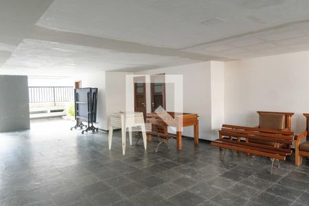Apartamento à venda com 140m², 3 quartos e 2 vagas Apartamento à venda com 140m², 3 quartos e 2 vagasÁrea comum - Salão de festas