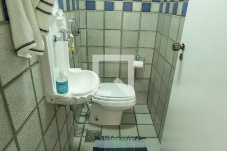 Apartamento à venda com 140m², 3 quartos e 2 vagas Apartamento à venda com 140m², 3 quartos e 2 vagasLavabo