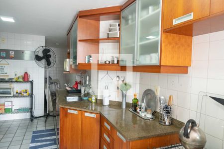 Apartamento à venda com 140m², 3 quartos e 2 vagas Apartamento à venda com 140m², 3 quartos e 2 vagasCozinha