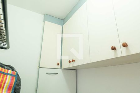 Apartamento à venda com 140m², 3 quartos e 2 vagas Apartamento à venda com 140m², 3 quartos e 2 vagasQuarto de Serviço