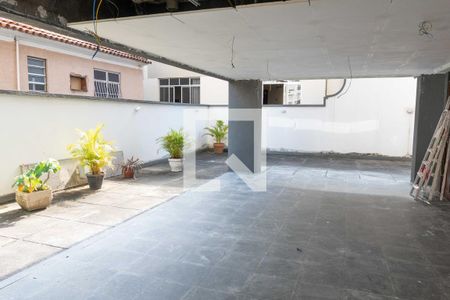 Apartamento à venda com 140m², 3 quartos e 2 vagas Apartamento à venda com 140m², 3 quartos e 2 vagasÁrea comum - Salão de festas